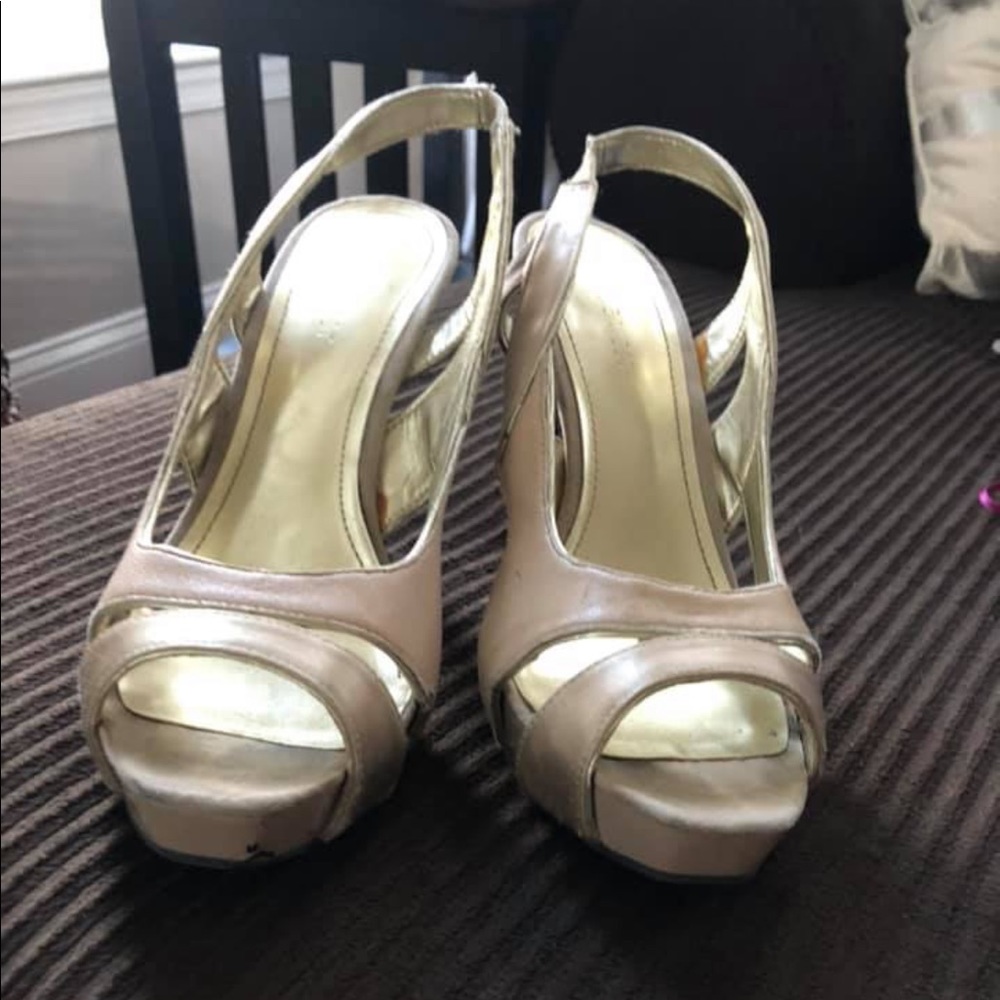 Nine West pumps
